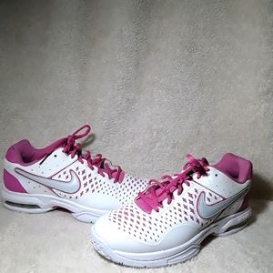 Nike Airmax Pink and White Sneakers Size 9